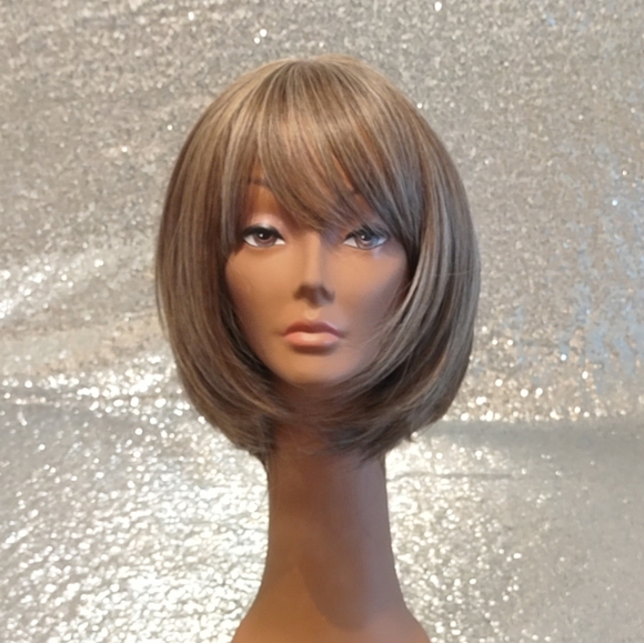 Other - Sandy brown bob wig